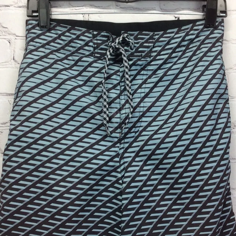 Nike Swim Trunks Men's Size S Blue Ombre Mesh Lined Beach Cruise Resort Wear
